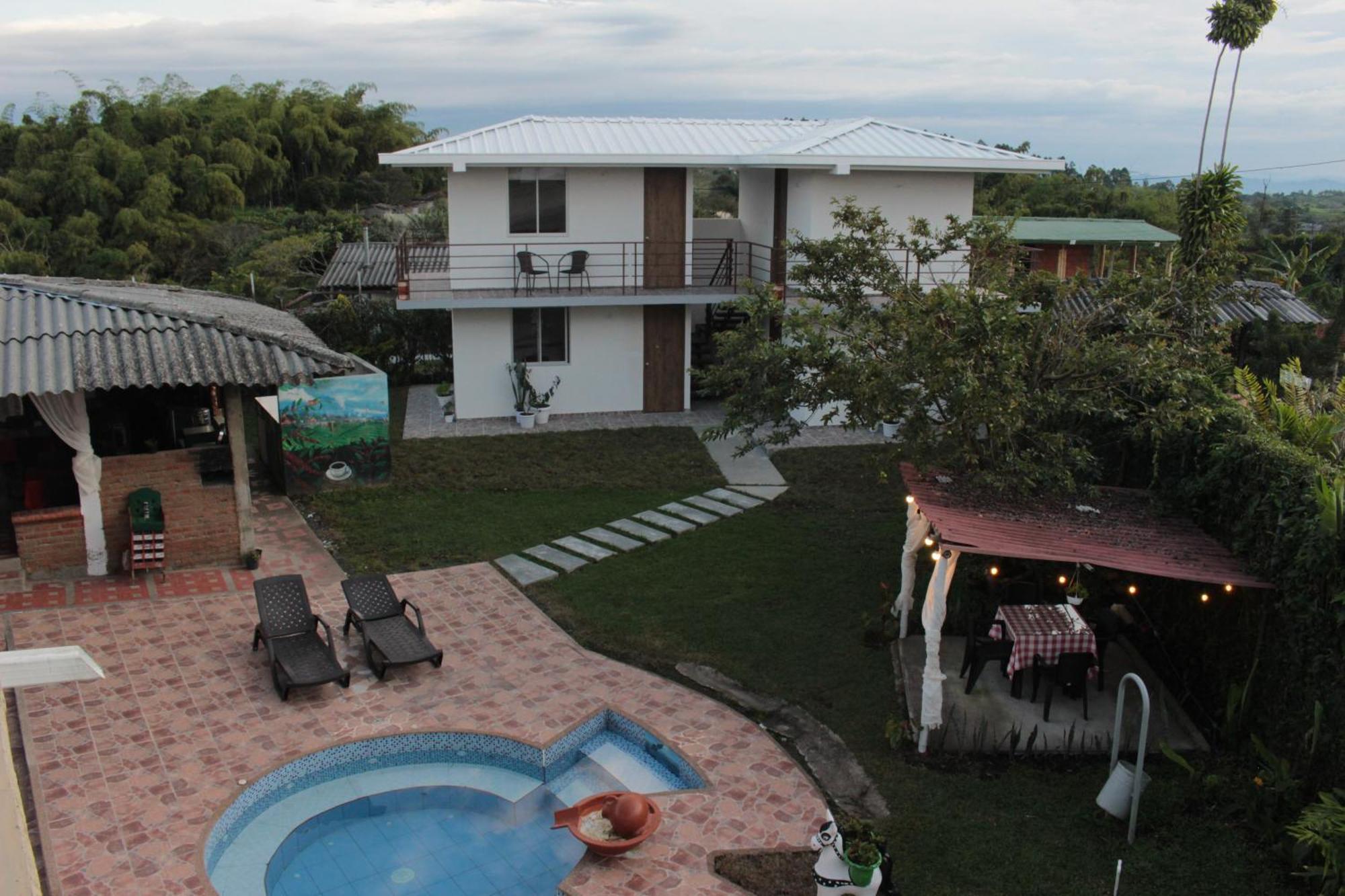 Hotel Campestre Sueno Del Abuelo Pereira Exteriör bild
