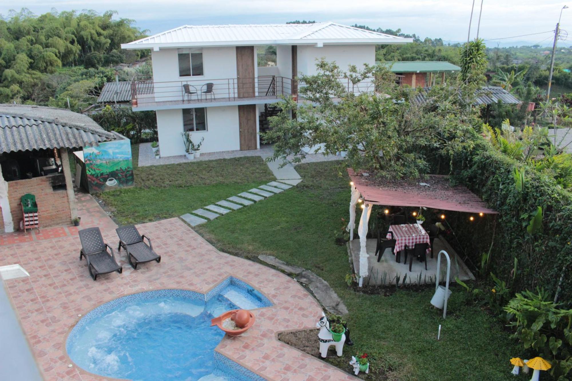 Hotel Campestre Sueno Del Abuelo Pereira Exteriör bild